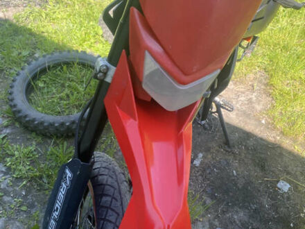 АБМ BFD 125A 2000 в Кременце на Automoto.ua Черный АБМ BFD 125A, объемом двигателя 0 л и пробегом 29 тыс. км за 601 $, фото 1 на Automoto.ua