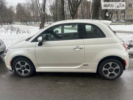 Белый Абарт Fiat 500, объемом двигателя 0 л и пробегом 44 тыс. км за 11800 $, фото 1 на Automoto.ua