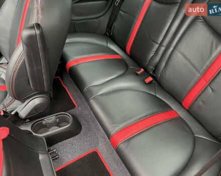 Черный Абарт Fiat 500, объемом двигателя 1.37 л и пробегом 61 тыс. км за 15500 $, фото 16 на Automoto.ua