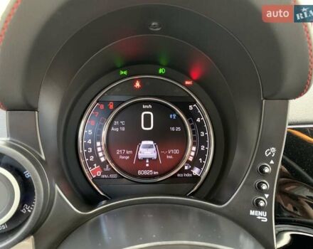 Черный Абарт Fiat 500, объемом двигателя 1.37 л и пробегом 60 тыс. км за 15500 $, фото 22 на Automoto.ua