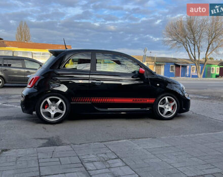 Черный Абарт Fiat 500, объемом двигателя 1.37 л и пробегом 61 тыс. км за 15500 $, фото 3 на Automoto.ua