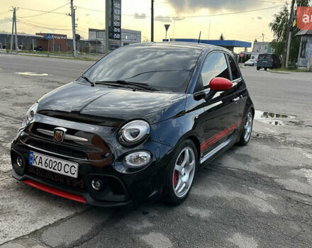Черный Абарт Fiat 500, объемом двигателя 1.37 л и пробегом 61 тыс. км за 15500 $, фото 4 на Automoto.ua