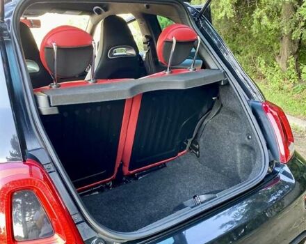 Черный Абарт Fiat 500, объемом двигателя 1.4 л и пробегом 65 тыс. км за 17000 $, фото 5 на Automoto.ua