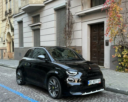 Черный Абарт Fiat 500, объемом двигателя 0 л и пробегом 20 тыс. км за 32000 $, фото 3 на Automoto.ua