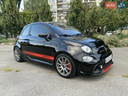 Абарт Fiat 500 2015 в Киеве на Automoto.ua Черный Абарт Fiat 500, объемом двигателя 1.37 л и пробегом 60 тыс. км за 15500 $, фото 1 на Automoto.ua