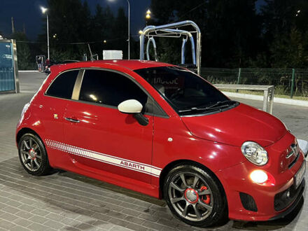 Червоний Абарт Fiat 500, об'ємом двигуна 1.4 л та пробігом 64 тис. км за 13500 $, фото 1 на Automoto.ua