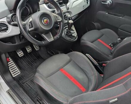 Серый Абарт Fiat 500, объемом двигателя 1.37 л и пробегом 107 тыс. км за 8500 $, фото 3 на Automoto.ua