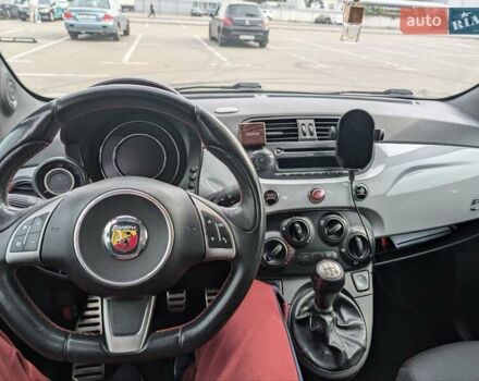 Серый Абарт Fiat 500, объемом двигателя 1.37 л и пробегом 107 тыс. км за 8500 $, фото 10 на Automoto.ua