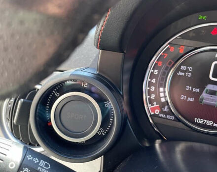 Серый Абарт Fiat 500, объемом двигателя 1.37 л и пробегом 102 тыс. км за 15900 $, фото 15 на Automoto.ua