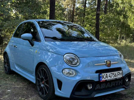 Абарт Fiat 500 2017 в Киеве на Automoto.ua Синий Абарт Fiat 500, объемом двигателя 1.4 л и пробегом 57 тыс. км за 14750 $, фото 1 на Automoto.ua