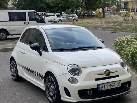 Абарт Fiat 595 2013 у Кременчуге на Automoto.ua Білий Абарт Fiat 595, об'ємом двигуна 1.4 л та пробігом 110 тис. км за 12000 $, фото 1 на Automoto.ua