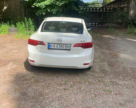 Белый Акура ИЛХ, объемом двигателя 2 л и пробегом 112 тыс. км за 10000 $, фото 2 на Automoto.ua