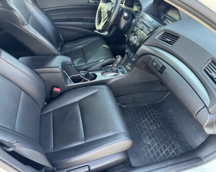 Білий Акура ІЛХ, об'ємом двигуна 2 л та пробігом 130 тис. км за 10000 $, фото 7 на Automoto.ua