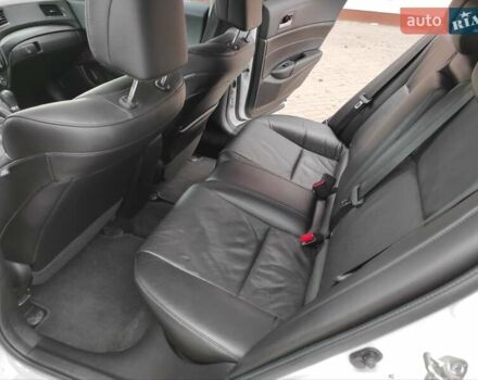 Білий Акура ІЛХ, об'ємом двигуна 2 л та пробігом 156 тис. км за 10500 $, фото 3 на Automoto.ua