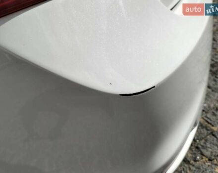 Белый Акура ИЛХ, объемом двигателя 2 л и пробегом 194 тыс. км за 11500 $, фото 22 на Automoto.ua