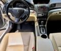 Белый Акура ИЛХ, объемом двигателя 2.4 л и пробегом 65 тыс. км за 9200 $, фото 7 на Automoto.ua