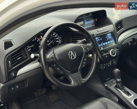 Белый Акура ИЛХ, объемом двигателя 2.36 л и пробегом 57 тыс. км за 13700 $, фото 26 на Automoto.ua