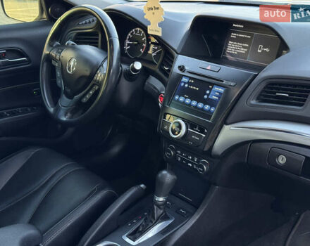 Белый Акура ИЛХ, объемом двигателя 2.35 л и пробегом 56 тыс. км за 14250 $, фото 56 на Automoto.ua