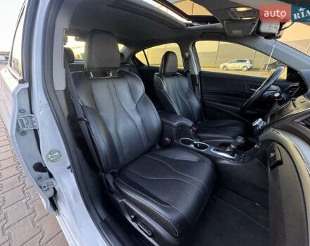 Белый Акура ИЛХ, объемом двигателя 2.35 л и пробегом 56 тыс. км за 14250 $, фото 59 на Automoto.ua