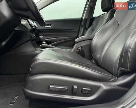 Белый Акура ИЛХ, объемом двигателя 2.36 л и пробегом 57 тыс. км за 13700 $, фото 27 на Automoto.ua