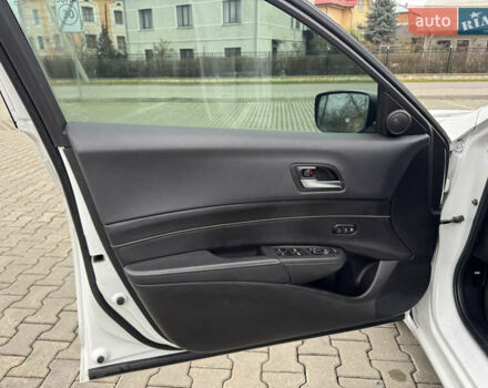 Белый Акура ИЛХ, объемом двигателя 2.36 л и пробегом 57 тыс. км за 13700 $, фото 24 на Automoto.ua