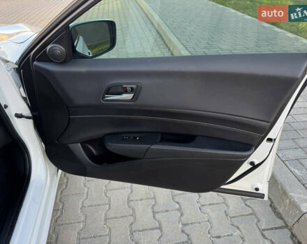 Белый Акура ИЛХ, объемом двигателя 2.35 л и пробегом 56 тыс. км за 14250 $, фото 54 на Automoto.ua