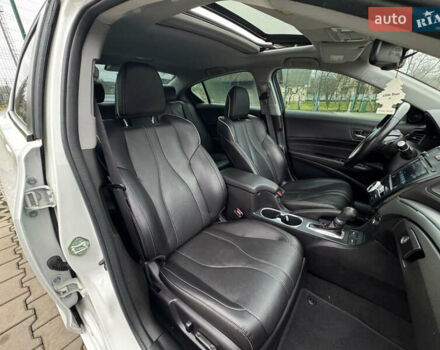 Белый Акура ИЛХ, объемом двигателя 2.36 л и пробегом 57 тыс. км за 16500 $, фото 14 на Automoto.ua