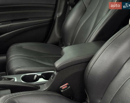 Белый Акура ИЛХ, объемом двигателя 2.36 л и пробегом 57 тыс. км за 13700 $, фото 28 на Automoto.ua