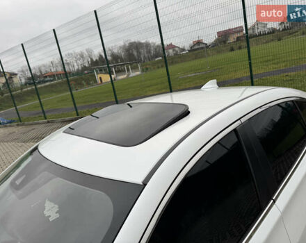 Белый Акура ИЛХ, объемом двигателя 2.36 л и пробегом 57 тыс. км за 13700 $, фото 21 на Automoto.ua