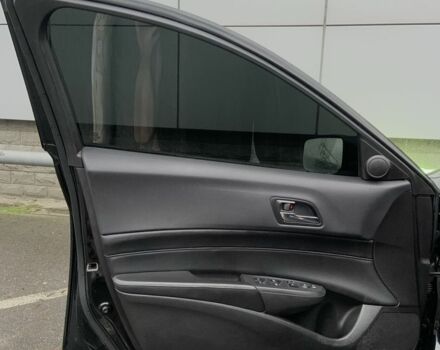 Черный Акура ИЛХ, объемом двигателя 2 л и пробегом 225 тыс. км за 9600 $, фото 16 на Automoto.ua