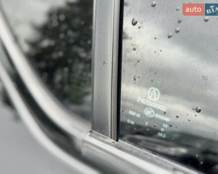 Черный Акура ИЛХ, объемом двигателя 2.35 л и пробегом 134 тыс. км за 11900 $, фото 28 на Automoto.ua