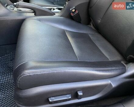 Акура ІЛХ, об'ємом двигуна 2.35 л та пробігом 90 тис. км за 13500 $, фото 15 на Automoto.ua