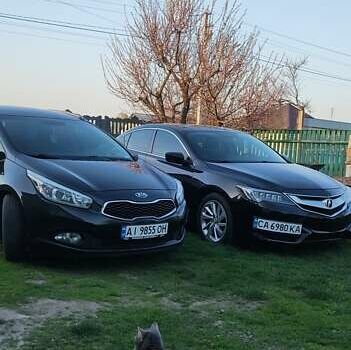 Акура ИЛХ, объемом двигателя 2.36 л и пробегом 65 тыс. км за 12600 $, фото 1 на Automoto.ua