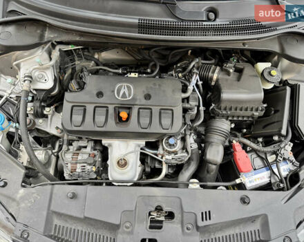 Сірий Акура ІЛХ, об'ємом двигуна 2 л та пробігом 125 тис. км за 9950 $, фото 8 на Automoto.ua
