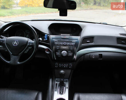 Серый Акура ИЛХ, объемом двигателя 2 л и пробегом 131 тыс. км за 9500 $, фото 26 на Automoto.ua