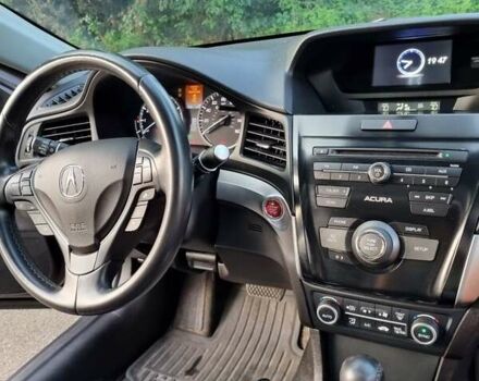 Серый Акура ИЛХ, объемом двигателя 2.4 л и пробегом 106 тыс. км за 11700 $, фото 1 на Automoto.ua