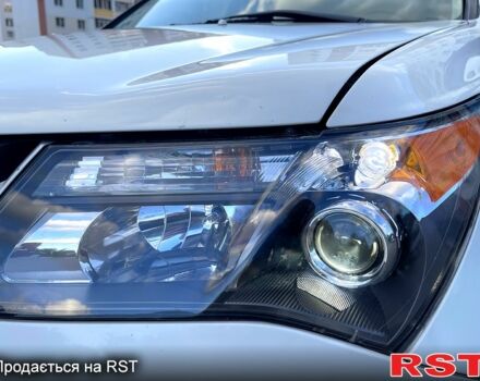 Белый Акура МДХ, объемом двигателя 3.7 л и пробегом 250 тыс. км за 8500 $, фото 12 на Automoto.ua