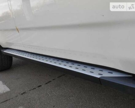 Белый Акура МДХ, объемом двигателя 3.7 л и пробегом 225 тыс. км за 15500 $, фото 2 на Automoto.ua