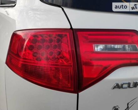 Белый Акура МДХ, объемом двигателя 3.7 л и пробегом 225 тыс. км за 15500 $, фото 5 на Automoto.ua