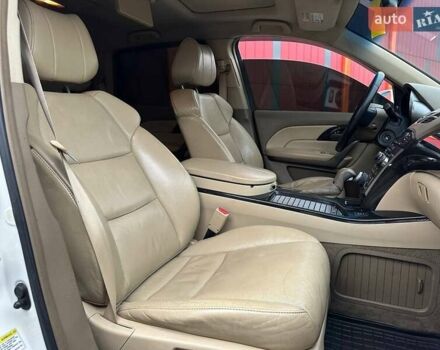 Белый Акура МДХ, объемом двигателя 3.66 л и пробегом 209 тыс. км за 8490 $, фото 11 на Automoto.ua