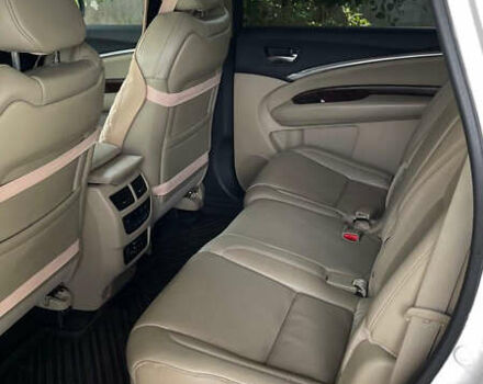 Белый Акура МДХ, объемом двигателя 3.47 л и пробегом 172 тыс. км за 21500 $, фото 5 на Automoto.ua