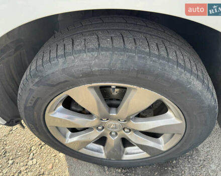 Акура МДХ 2015 у Києві на Automoto.ua Білий Акура МДХ, об'ємом двигуна 3.47 л та пробігом 230 тис. км за 19490 $, фото 15 на Automoto.ua