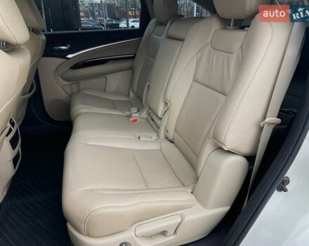 Белый Акура МДХ, объемом двигателя 3.47 л и пробегом 130 тыс. км за 18990 $, фото 9 на Automoto.ua