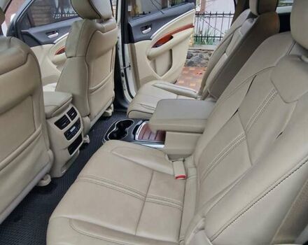 Белый Акура МДХ, объемом двигателя 3.47 л и пробегом 130 тыс. км за 20900 $, фото 14 на Automoto.ua