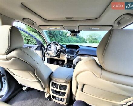 Белый Акура МДХ, объемом двигателя 3.5 л и пробегом 27 тыс. км за 27000 $, фото 8 на Automoto.ua