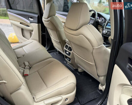Черный Акура МДХ, объемом двигателя 3.47 л и пробегом 95 тыс. км за 28900 $, фото 17 на Automoto.ua