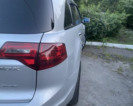 Серый Акура МДХ, объемом двигателя 3.7 л и пробегом 195 тыс. км за 12500 $, фото 1 на Automoto.ua