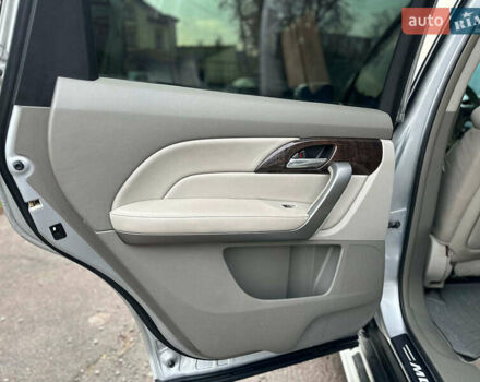 Серый Акура МДХ, объемом двигателя 3.7 л и пробегом 312 тыс. км за 13990 $, фото 28 на Automoto.ua