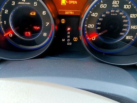 Серый Акура МДХ, объемом двигателя 3.7 л и пробегом 227 тыс. км за 10000 $, фото 1 на Automoto.ua