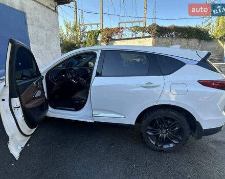 Белый Акура РДХ, объемом двигателя 2 л и пробегом 155 тыс. км за 22999 $, фото 3 на Automoto.ua